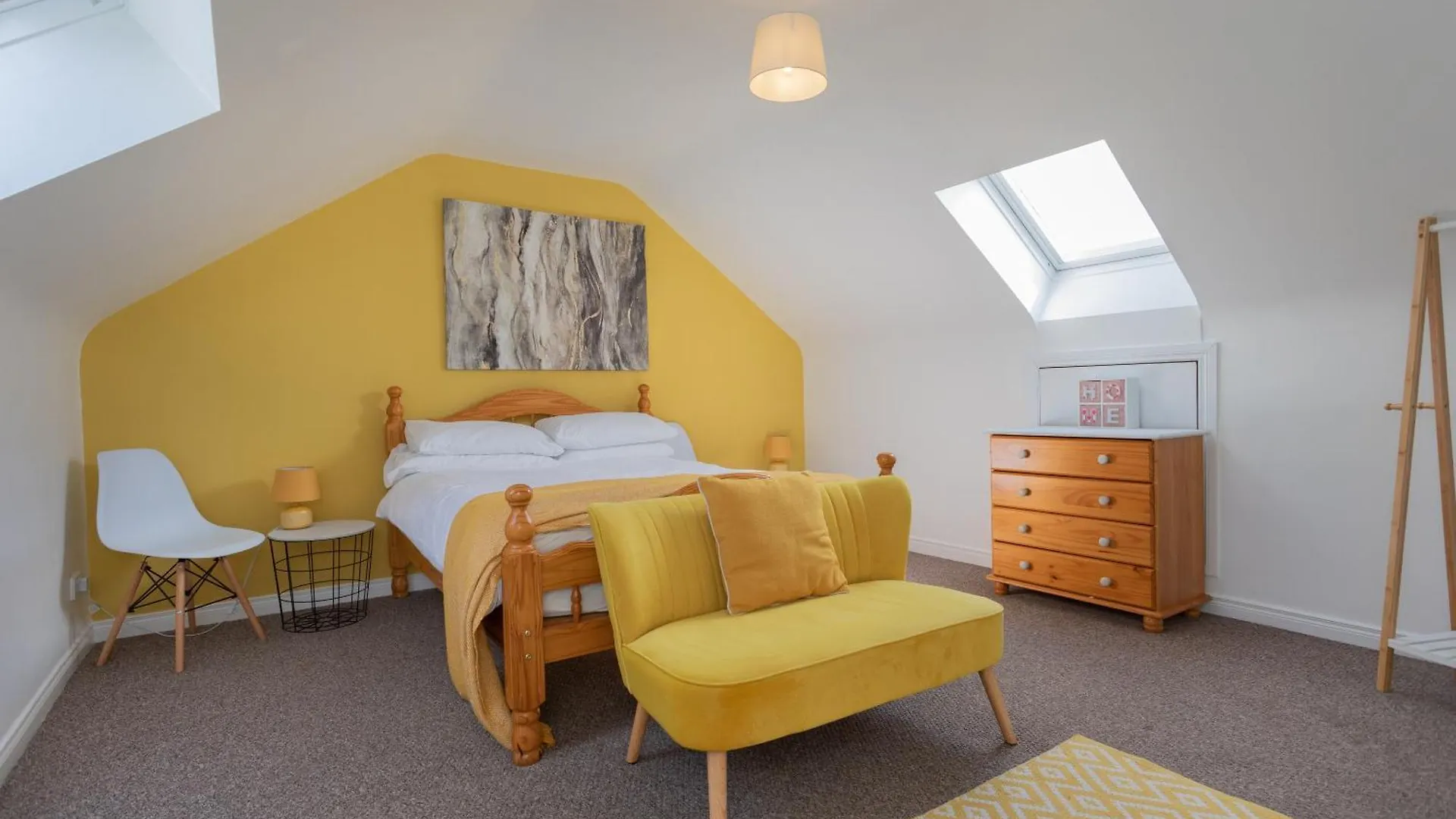 Ardenlee - Stylish 3 Bed Apt Close To City, Parking And Wifi Belfast
