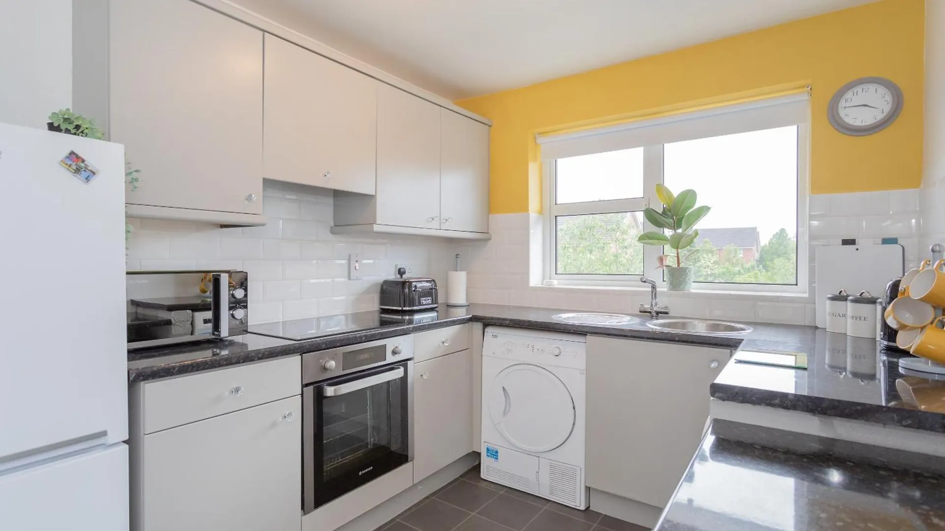 Ardenlee - Stylish 3 Bed Apt Close To City, Parking And Wifi Belfast 0*,  Reino Unido